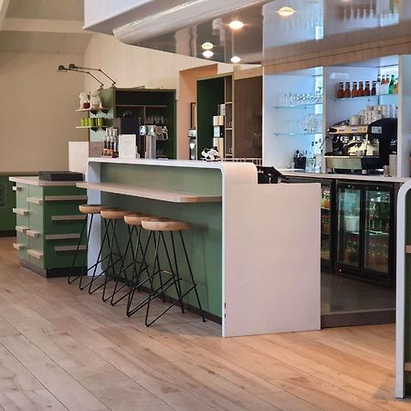 Ibis Styles Lisieux Normandie Exterior foto