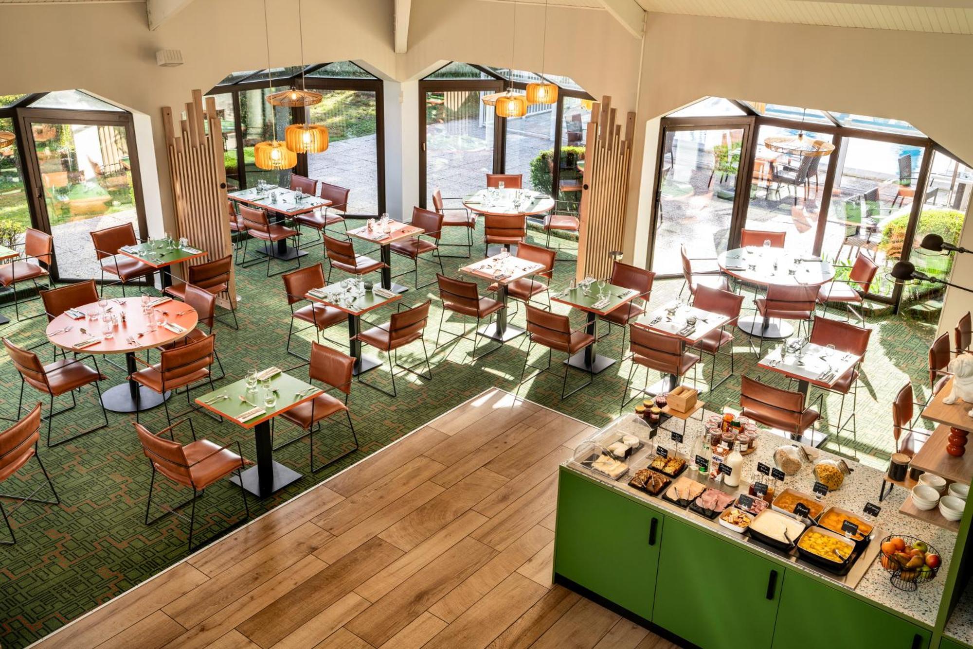 Ibis Styles Lisieux Normandie Exterior foto