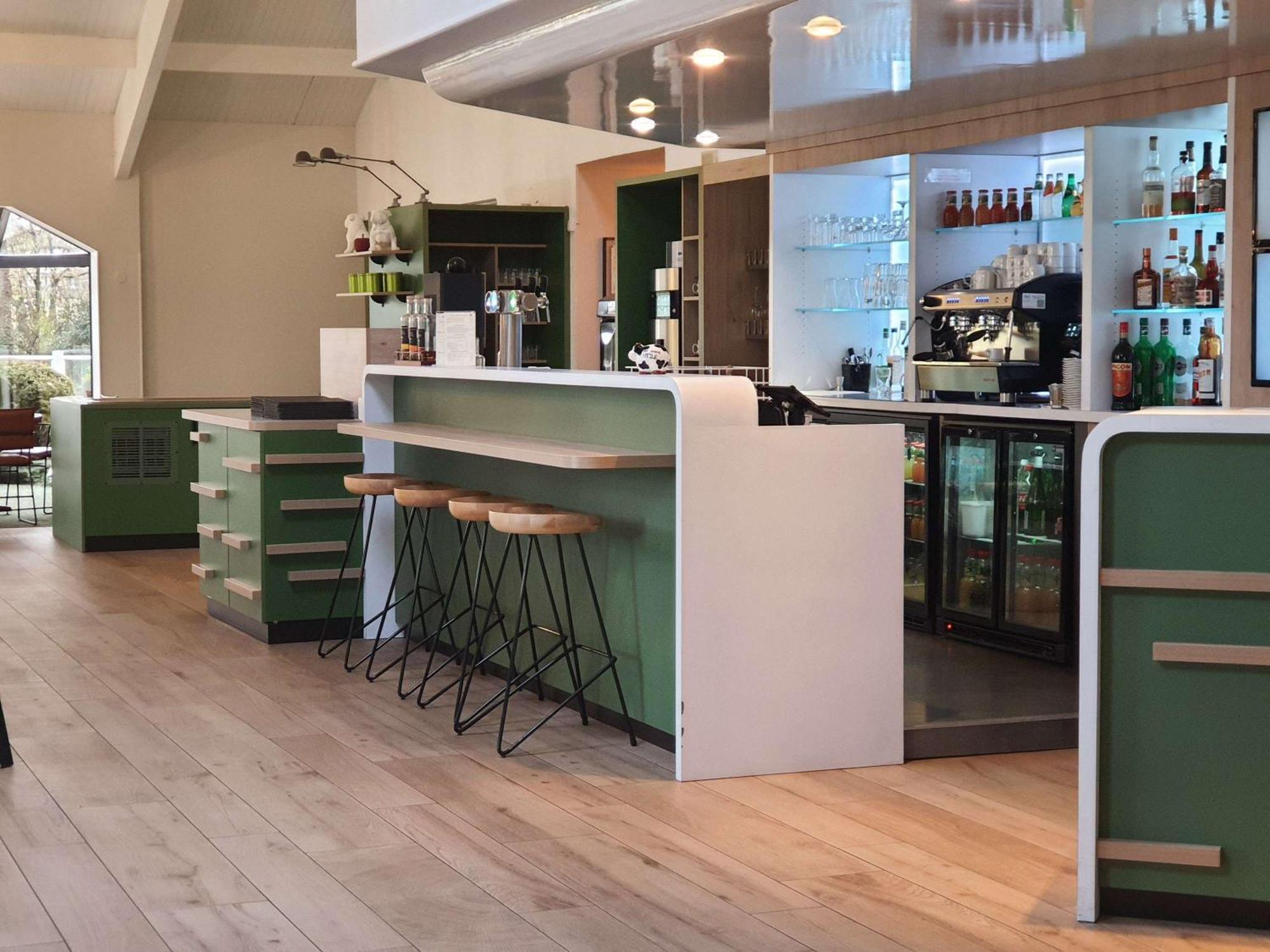 Ibis Styles Lisieux Normandie Exterior foto